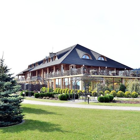 Hotel Swietokrzyski Dwor Nowa Slupia Exteriér fotografie