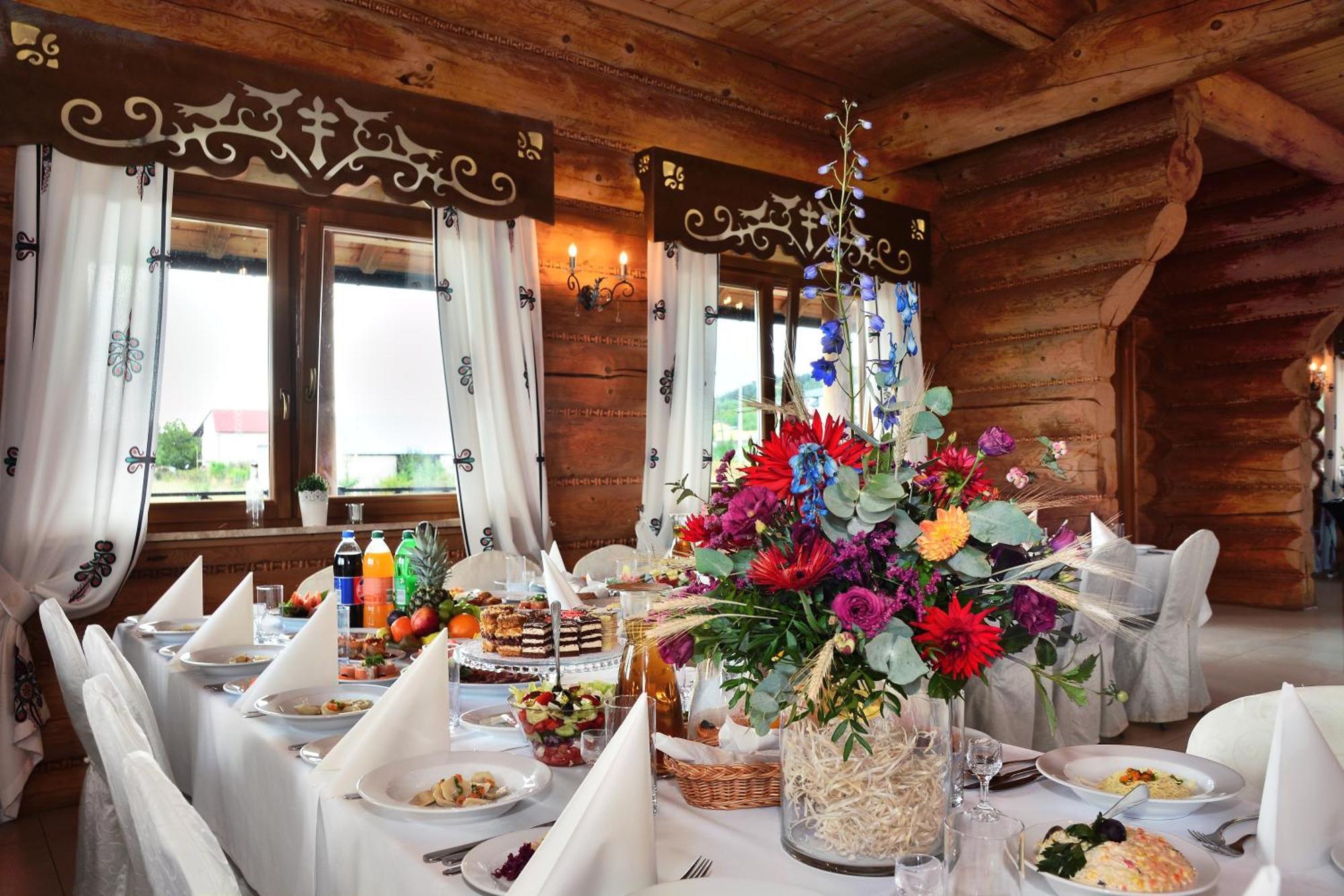Hotel Swietokrzyski Dwor Nowa Slupia Exteriér fotografie