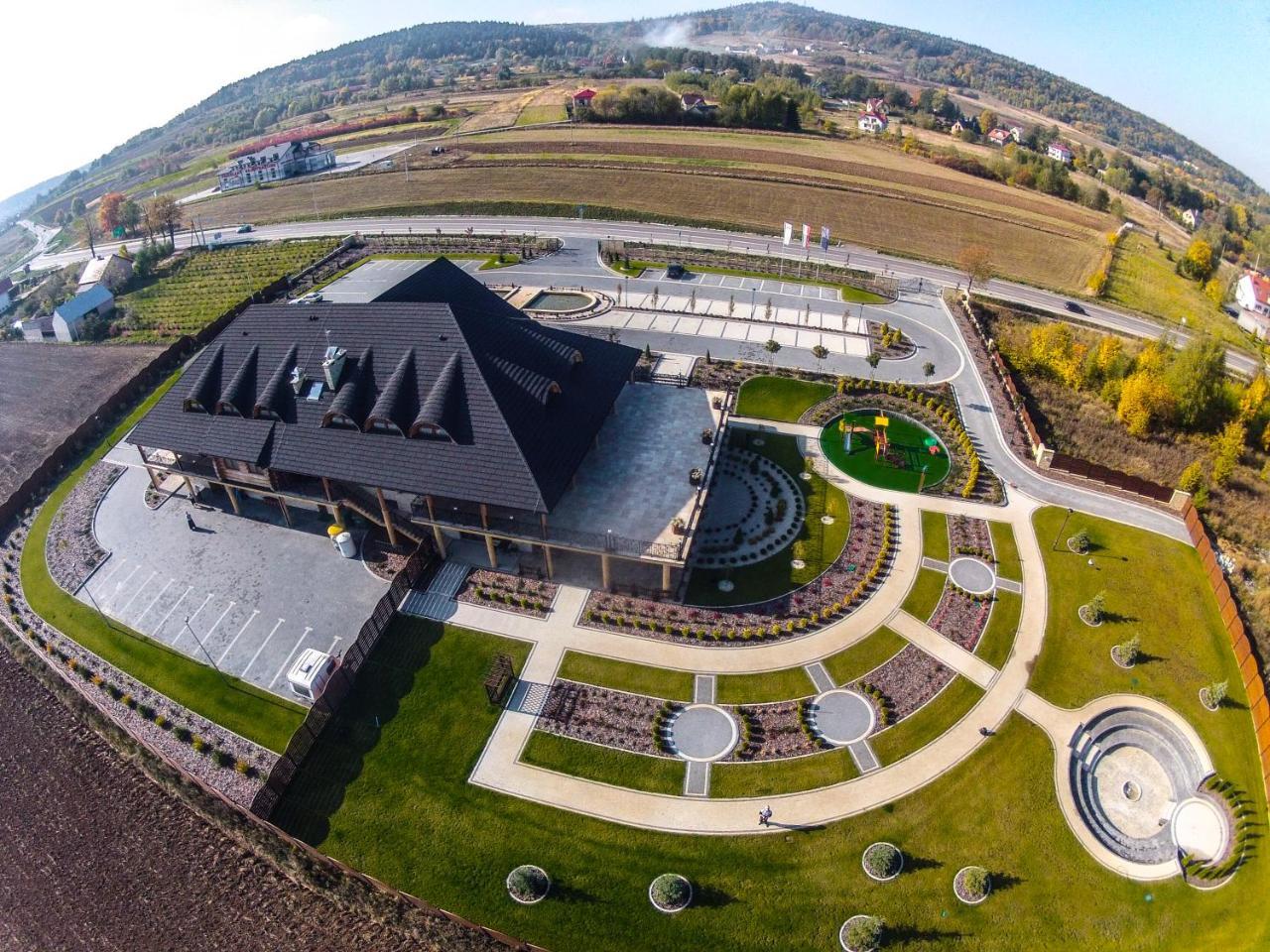Hotel Swietokrzyski Dwor Nowa Slupia Exteriér fotografie