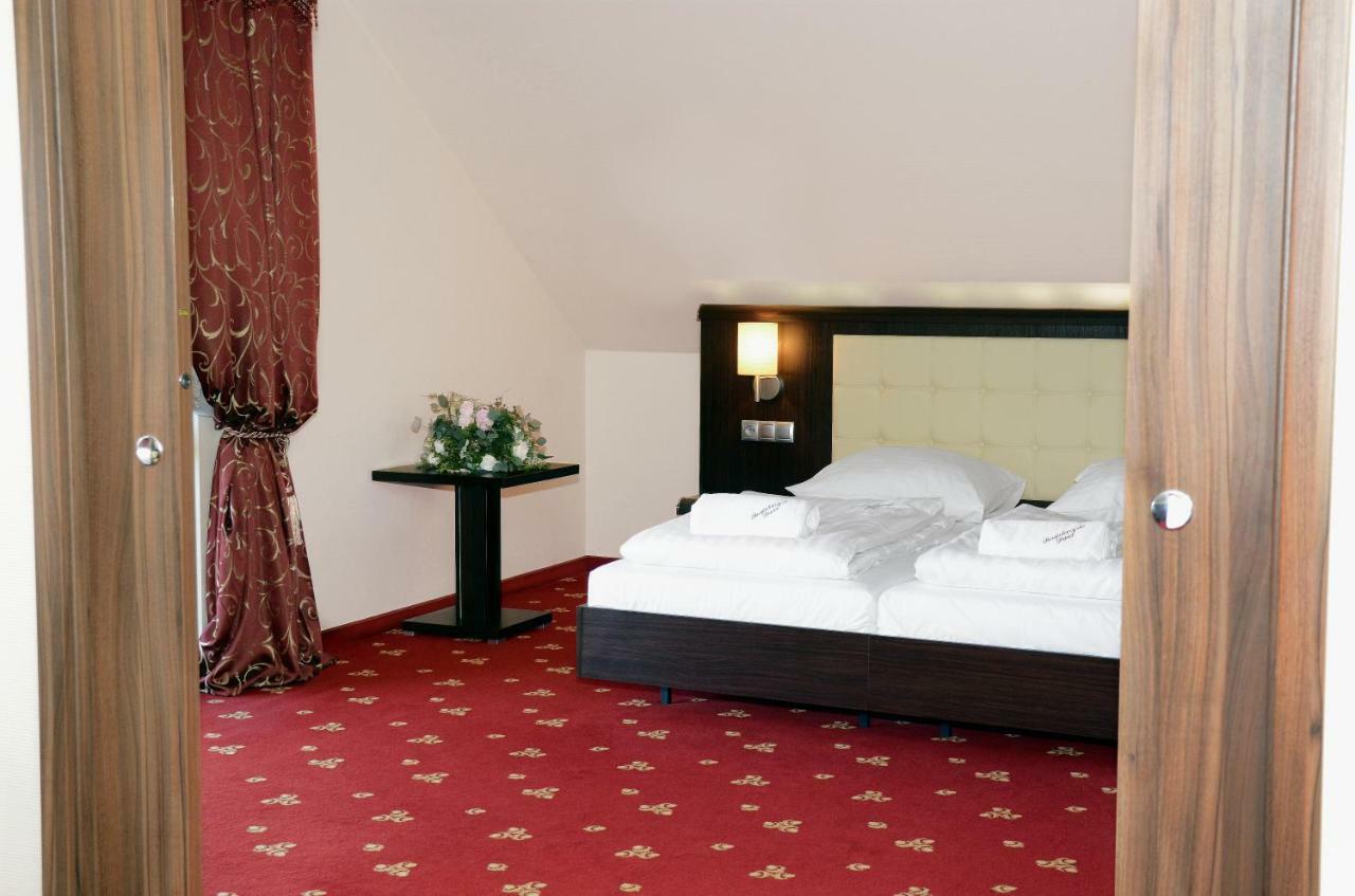 Hotel Swietokrzyski Dwor Nowa Slupia Exteriér fotografie